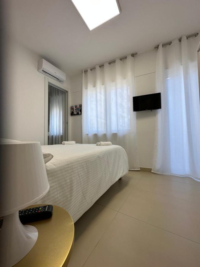 Four Rooms Naxos Giardini Naxos Exteriör bild